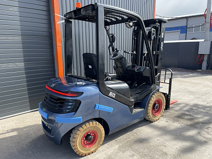 Вилочный электропогрузчик Royal Forklift RY E20L