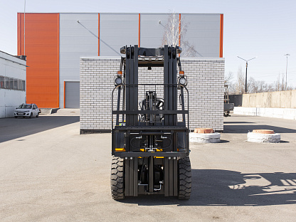 Вилочный автопогрузчик UN Forklift FGL25T