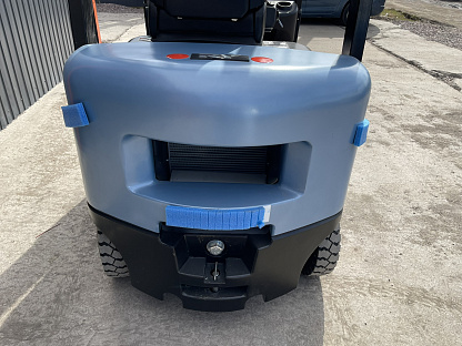 Дизельный погрузчик Royal Forklift C18F