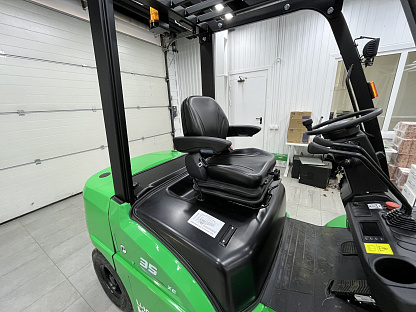 Электрический автопогрузчик HANGCHA CPD35-XEY2HA-SI